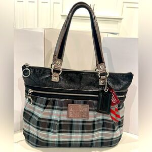 Coach Poppy Tartan Plaid w/Original Hang Tags